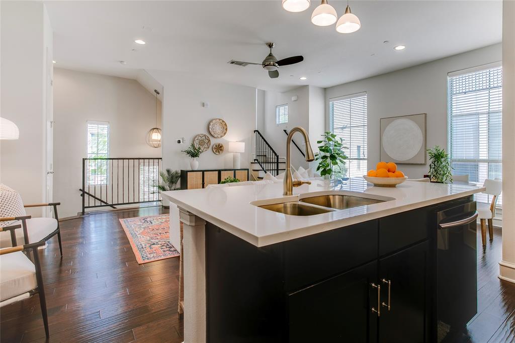 2100 N FITZHUGH CONDOMINIUMS - Residential