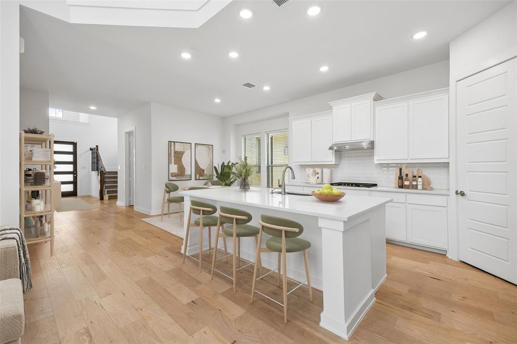 708 Kendall Lane
