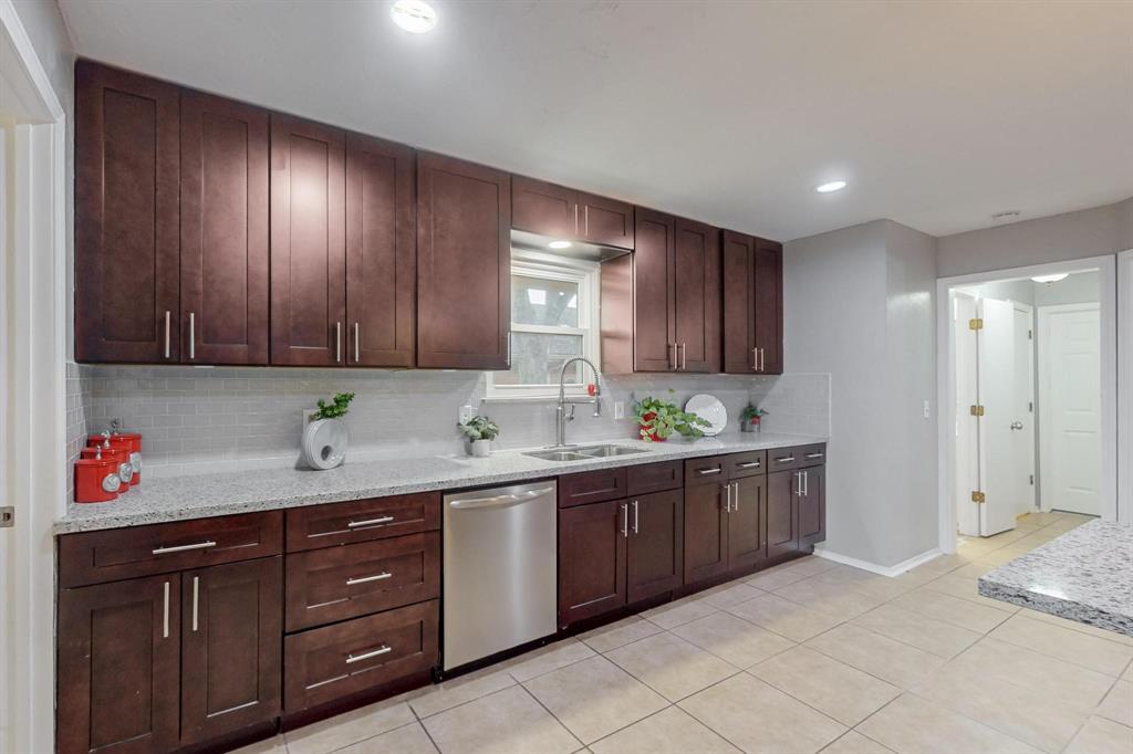 2504 Stonemoss Drive