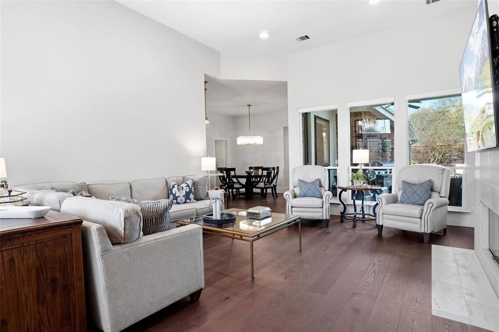 Lakes Of Highland Oaks The - Residential