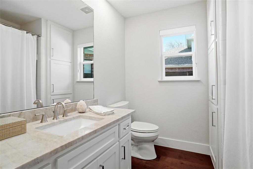 Lakes Of Highland Oaks The - Residential