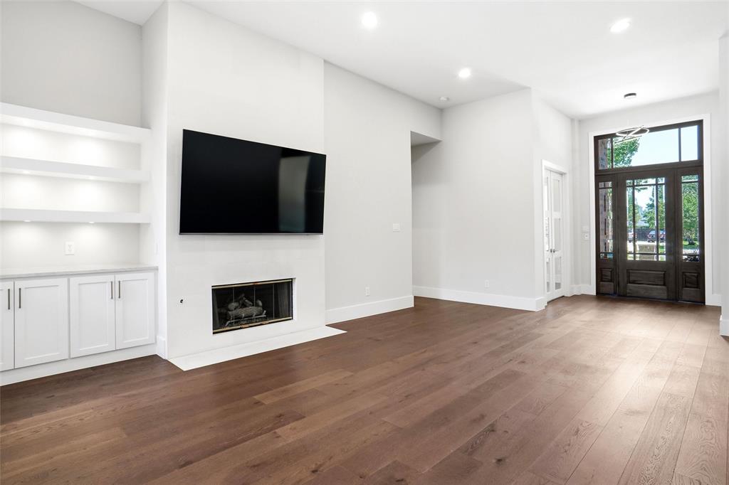 Lakes Of Highland Oaks The - Residential
