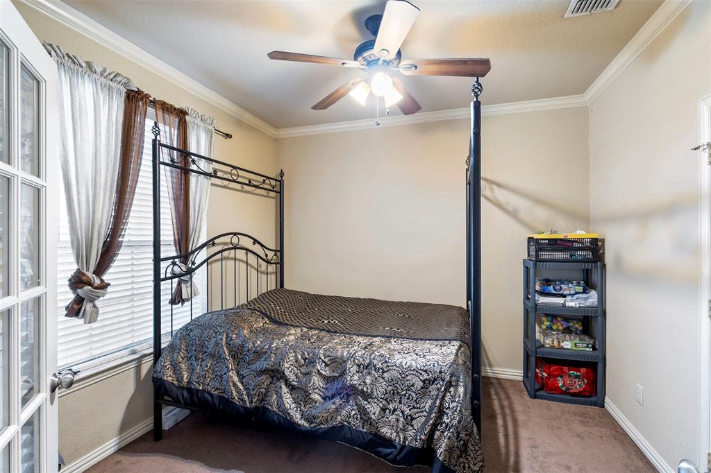 Common At Willow Creek - Residential