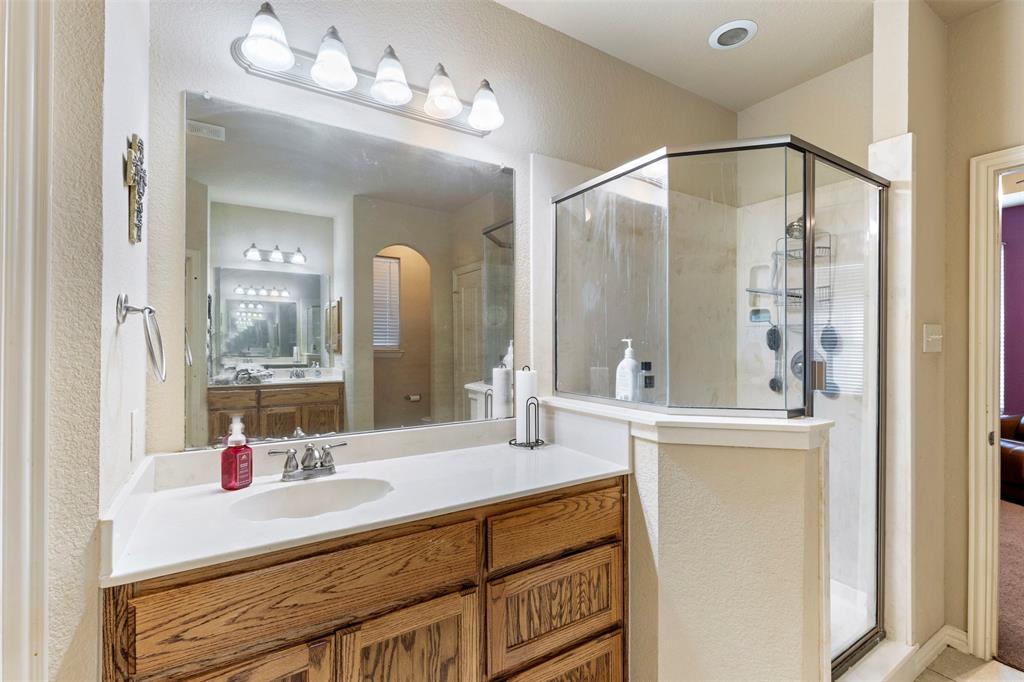 Common At Willow Creek - Residential