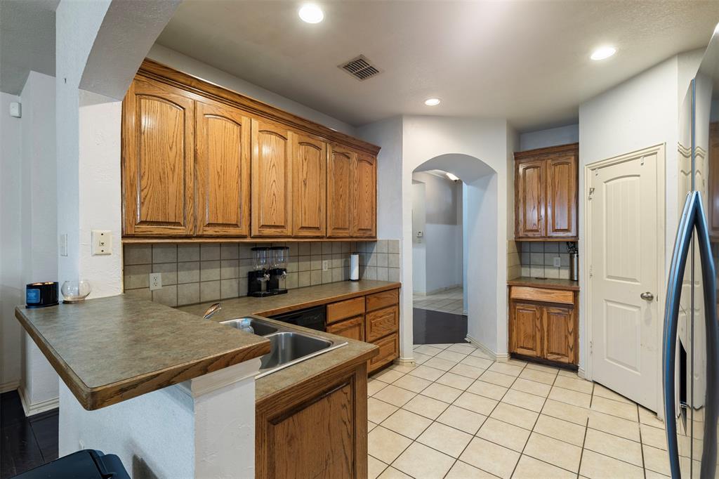 Common At Willow Creek - Residential