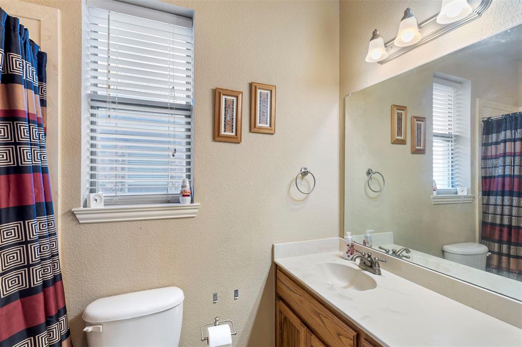 Common At Willow Creek - Residential