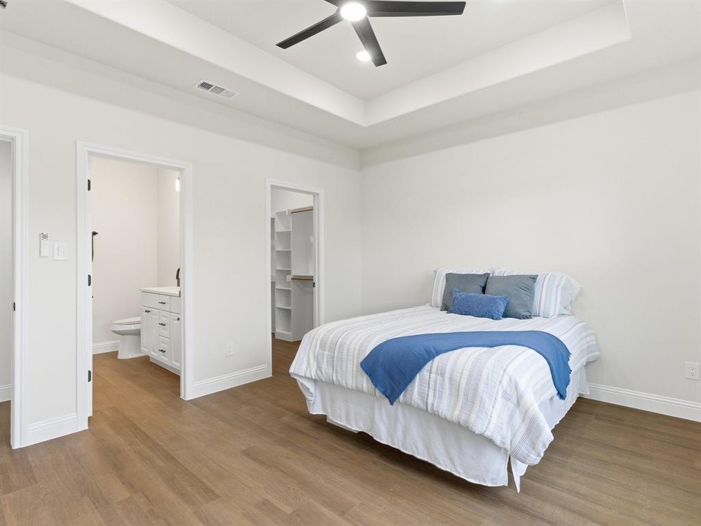 2211 Woodcrest Trail