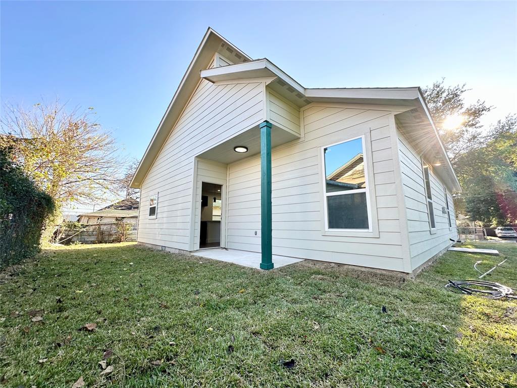 Mays Brook Spring Ave - Residential