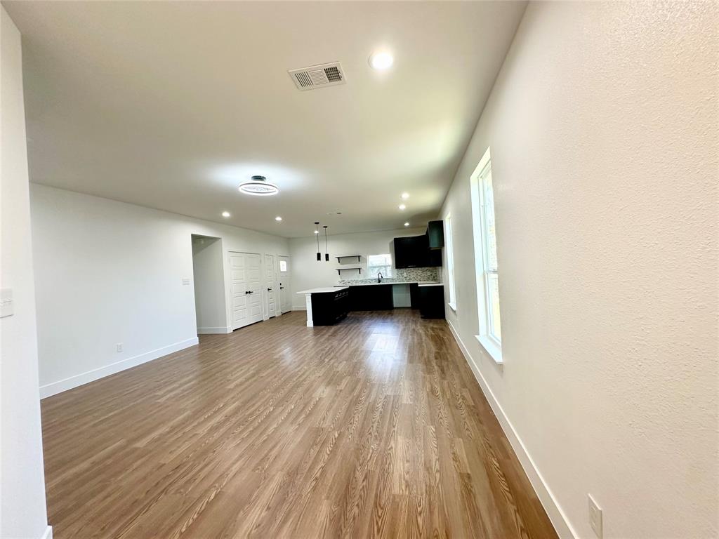 Mays Brook Spring Ave - Residential