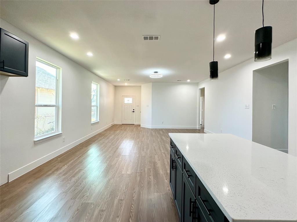 Mays Brook Spring Ave - Residential