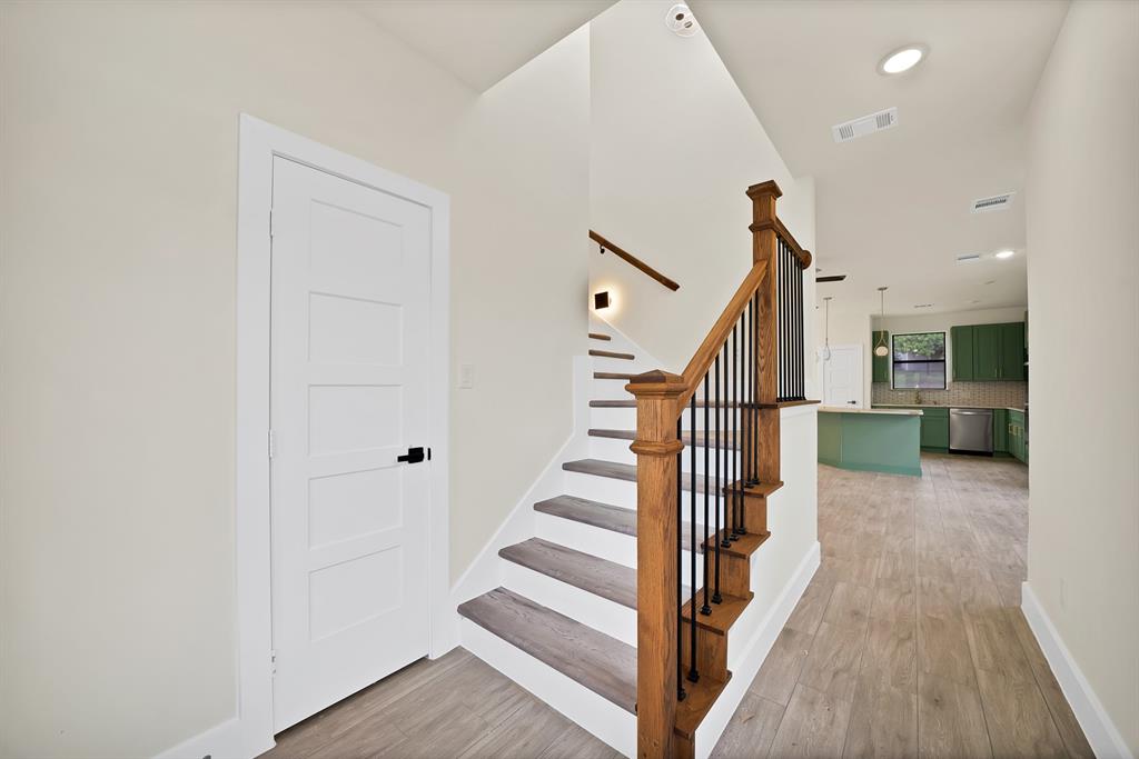 Photo of 2925 River Ridge Court, Granbury, TX 76048 (MLS # 21375018)