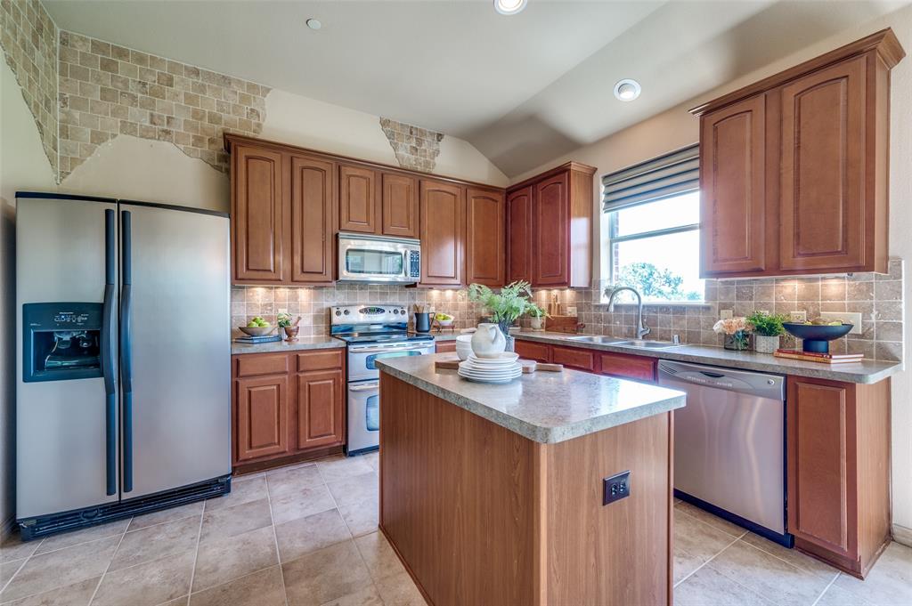 Pasquinellis Fairway Villas At Ridgeview - Residential