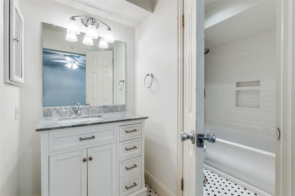 Royal Central Condo - Residential Lease