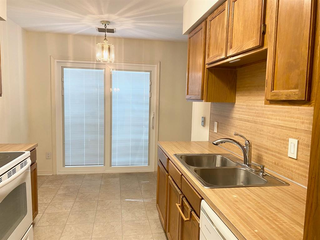 Parkway Commons - Residential