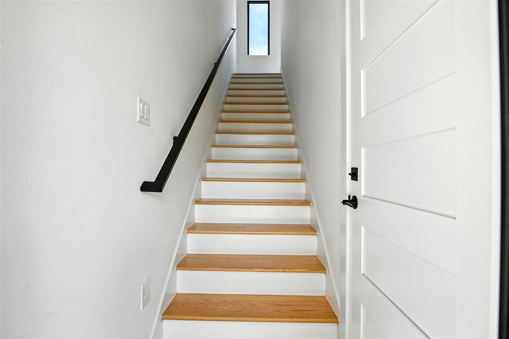 O A TEAL - Residential