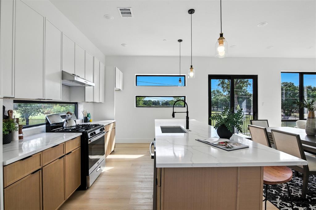 O A TEAL - Residential