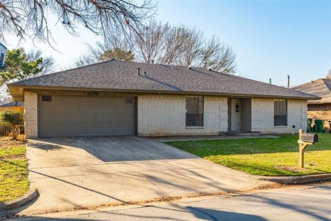 4910 Spring Creek Road Arlington TX 76017