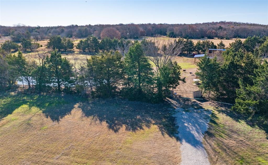 660 County Road 2184