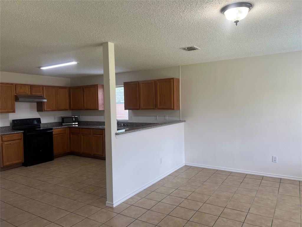 Villages Woodlake Ph 02a - Residential Lease