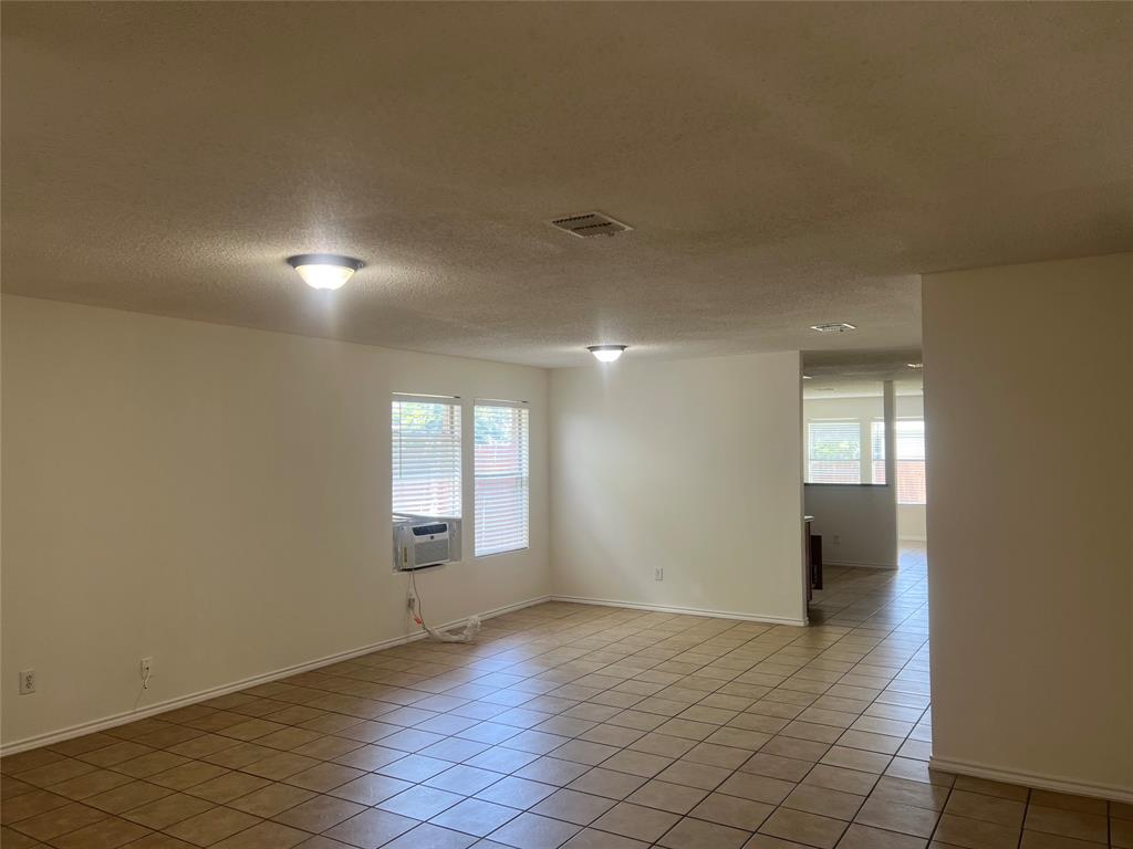 Villages Woodlake Ph 02a - Residential Lease