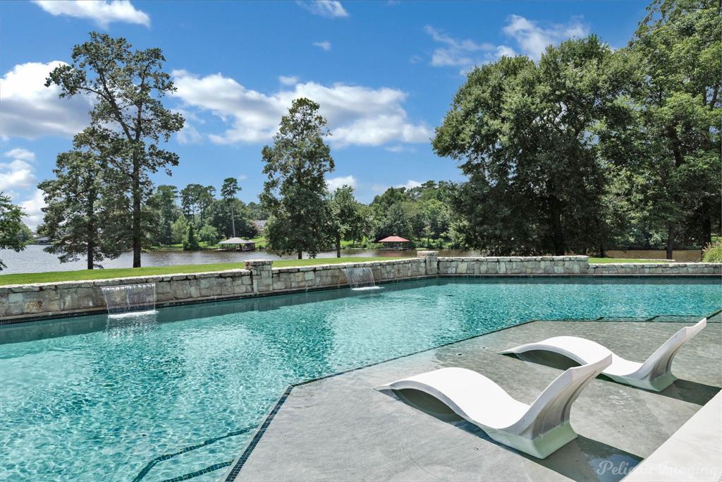 WOODLAKE RIDGE - Residential