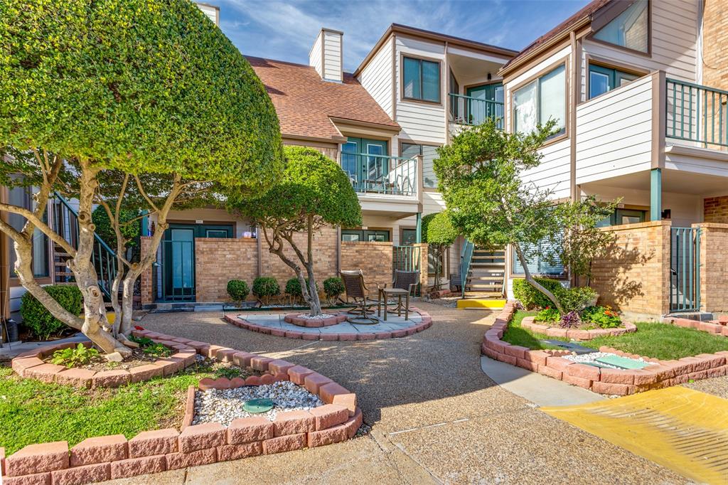 Arlington Oaks Condo - Residential