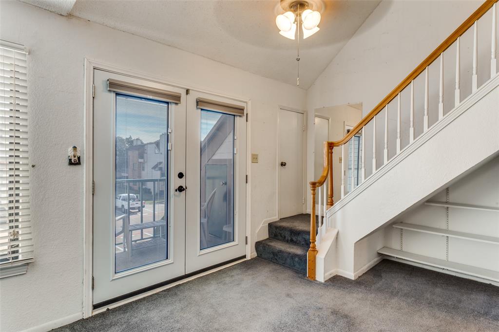 Arlington Oaks Condo - Residential