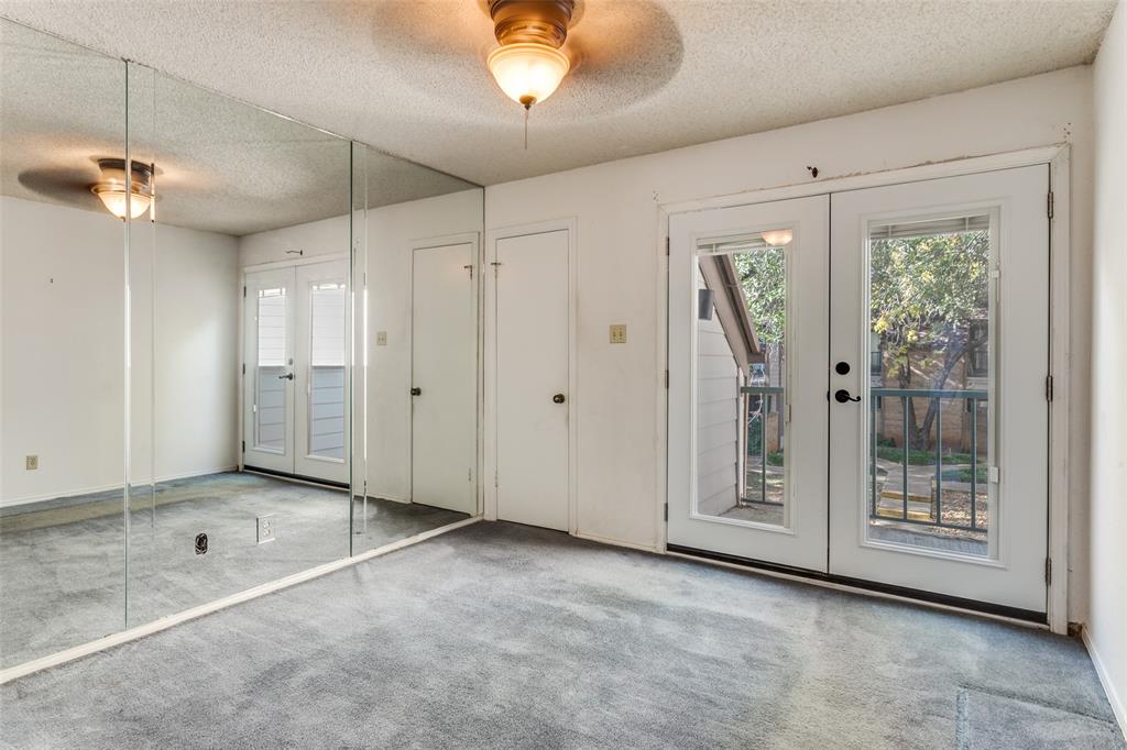 Arlington Oaks Condo - Residential