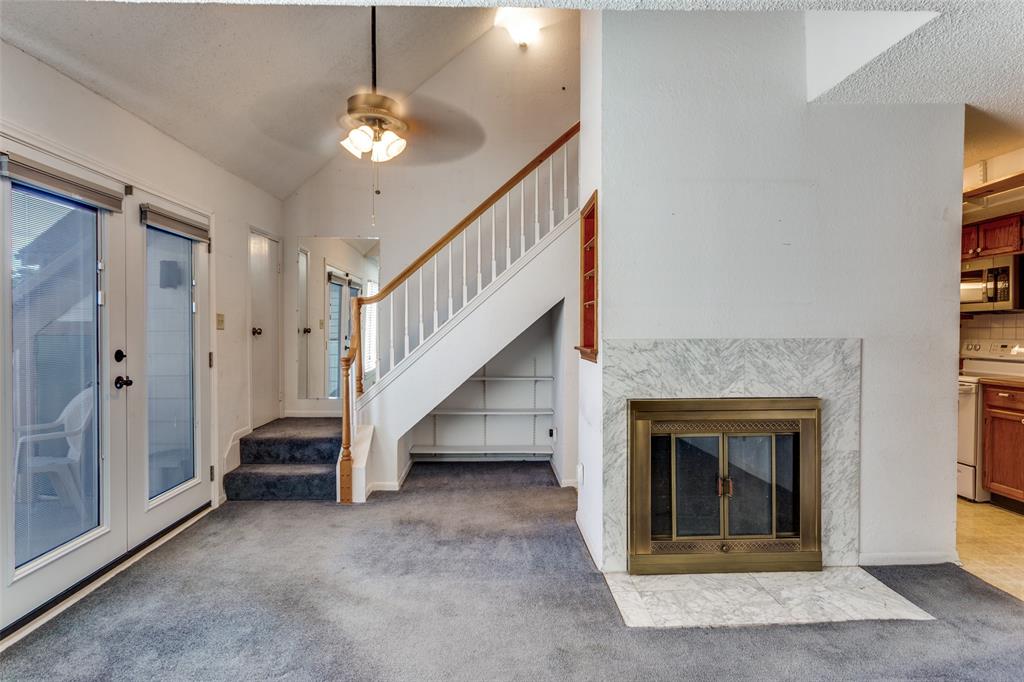 Arlington Oaks Condo - Residential