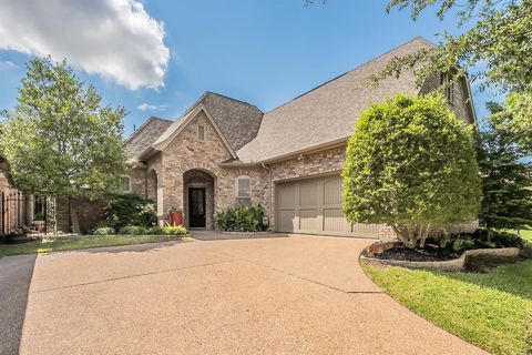 Photo of 210 La Fontaine Lane, Keller, TX 76248 (MLS # 21329417)
