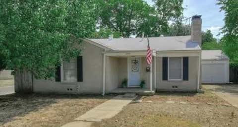 Photo of 6401 Calmont Avenue, Fort Worth, TX 76116 (MLS # 21368727)