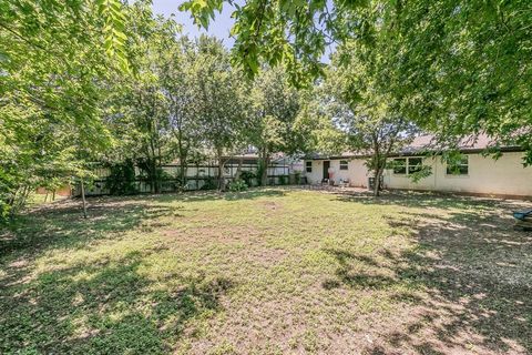 A home in Duncanville