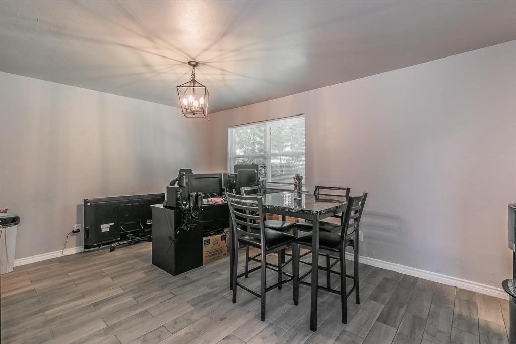 Fairmeadows 06 - Residential