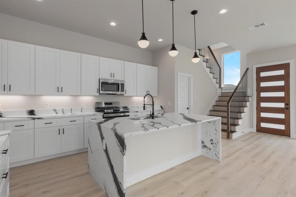 Alameda Heights - Residential