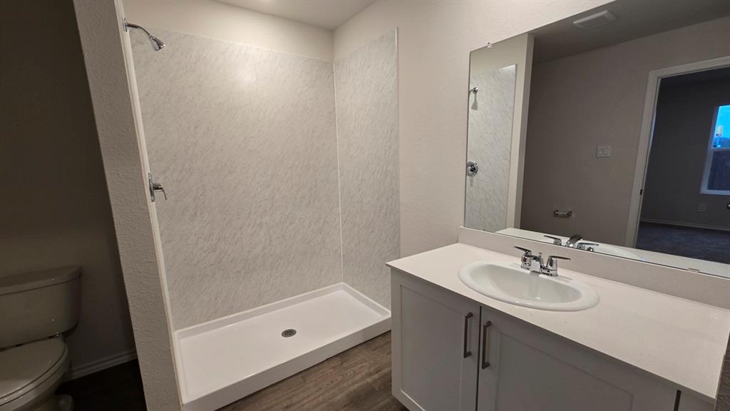 Leonard Crossing - Residential