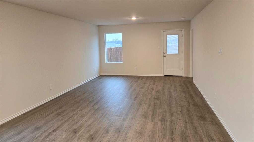 Leonard Crossing - Residential