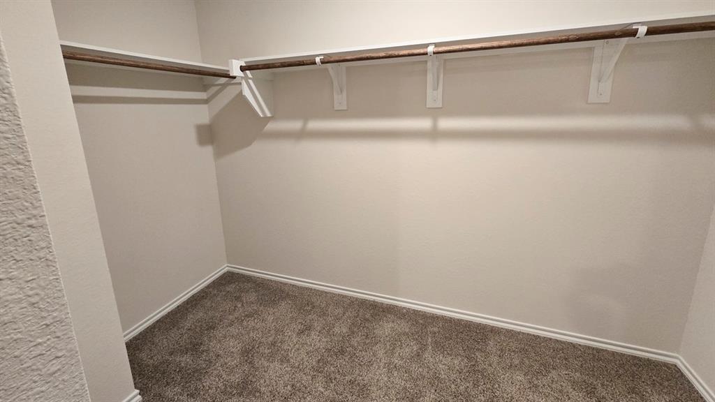 Leonard Crossing - Residential