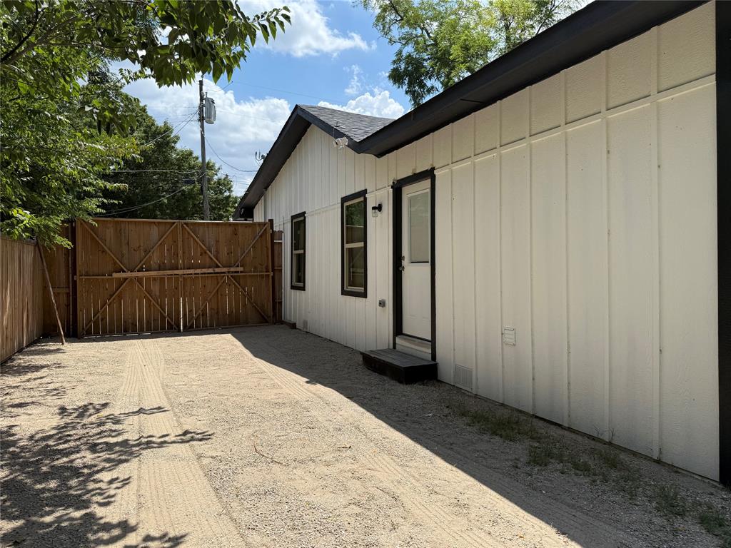 First Instl Urbandale - Residential