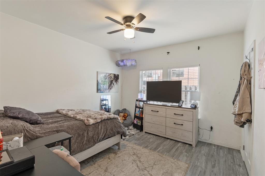 Glen Oaks - Residential