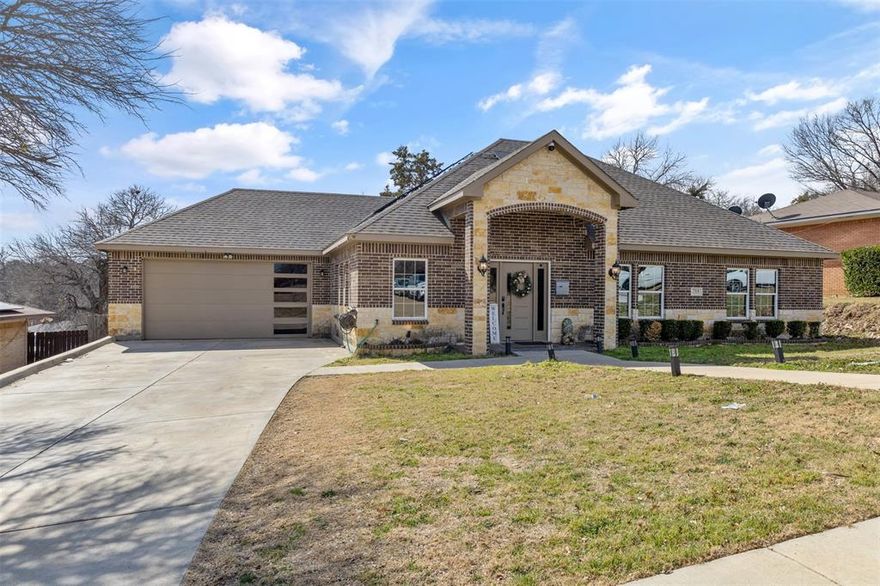 Stunning brand-new construction featuring 5 bedrooms and 2.5 baths, ideally located just minutes from major freeways, Downtown Dallas, and the Bishop Arts District. This thoughtfully designed open-concept floor plan is perfect for everyday living and entertaining. The spacious living area flows seamlessly into a beautifully appointed kitchen complete with Samsung stainless steel appliances, wine fridge, oversized island overlooking the living space, custom cabinetry, and sparkling white quartz countertops throughout. The private primary suite offers a luxurious ensuite bath with dual vanities and a generous walk-in closet. Step outside to enjoy the expansive patio area — perfect for hosting gatherings, entertaining guests, or creating your own outdoor retreat.