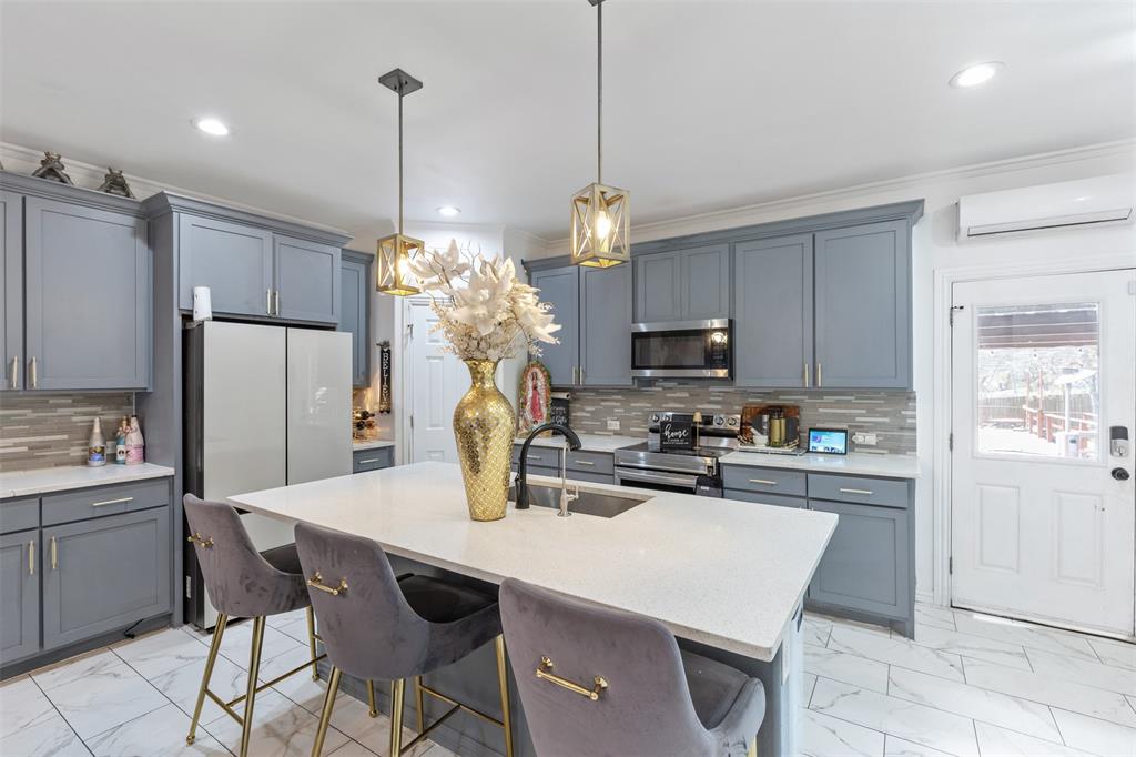 Glen Oaks - Residential