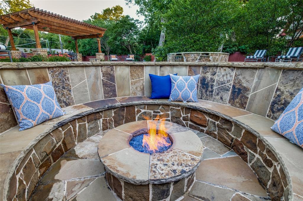 Forest Hills - Residential