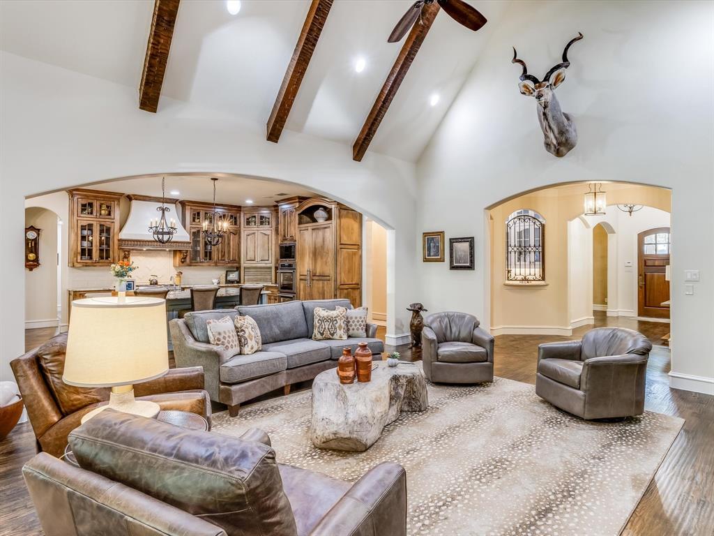 1140 Oak Trail