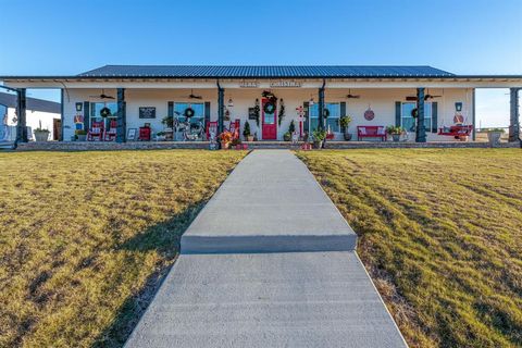 965 County Road 223 Stephenville TX 76401