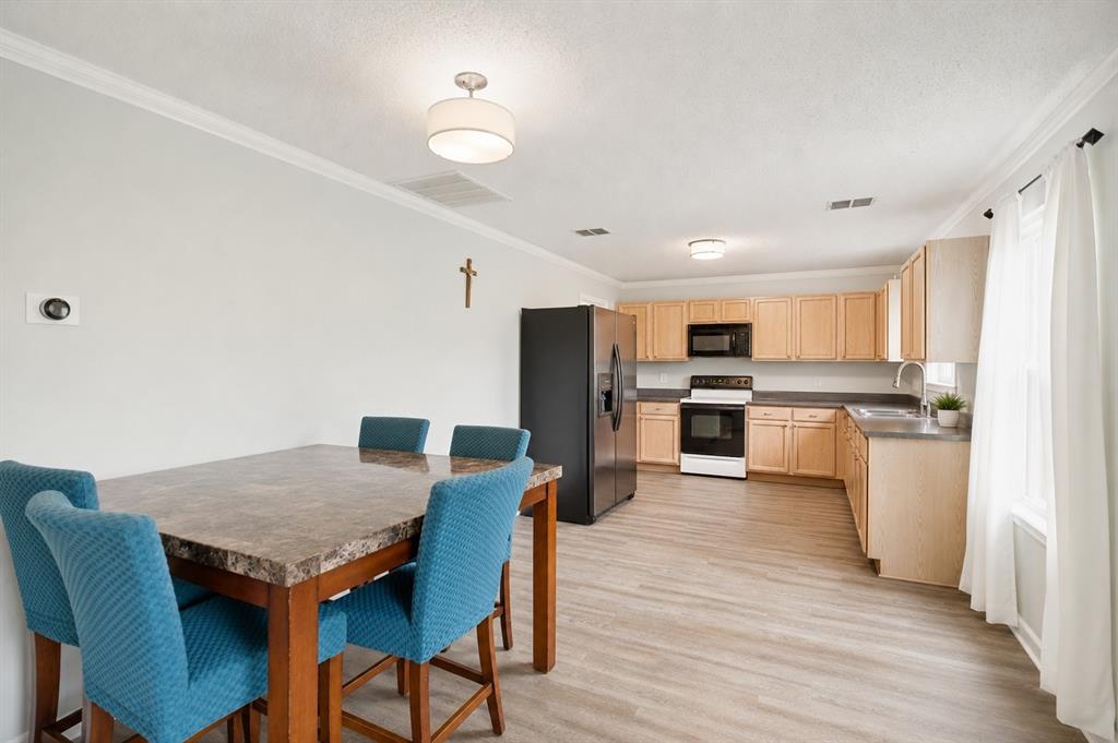 8105 Montecito Drive