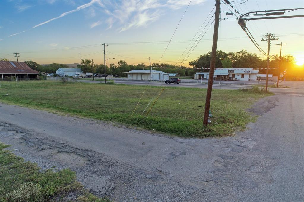 Lawn Place 01 - Land