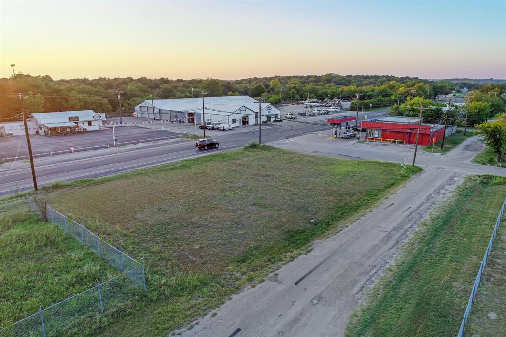 Lawn Place 01 - Land