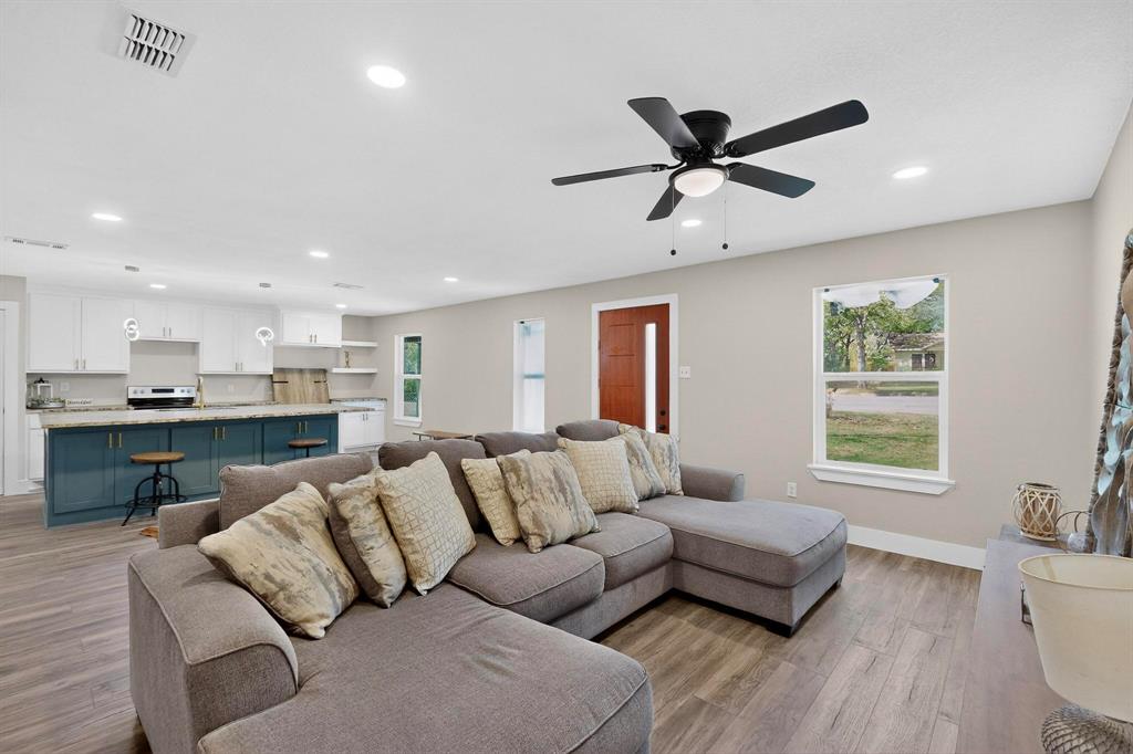 3406 Schwartz Avenue