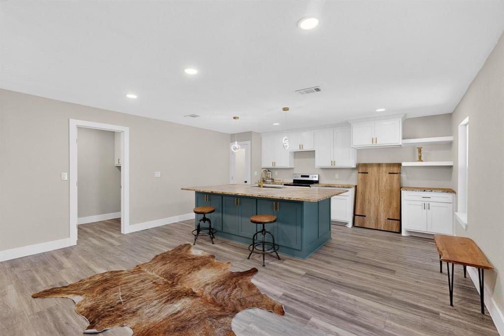 3406 Schwartz Avenue