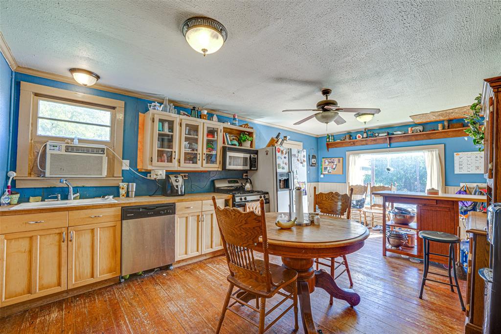 Original Town Of Ladonia - Residential